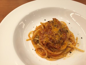 "ナポリ風"牛肉のトマト煮込み・スパゲティー